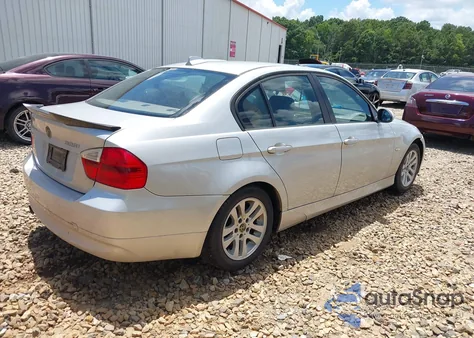2006 BMW 325I z USA, uszkodzony, nr VIN WBAVB13566PT24239